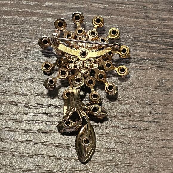 Vintage Green AB Rhinestone Flower Brooch with Navette Leaves - Picture 5 of 6